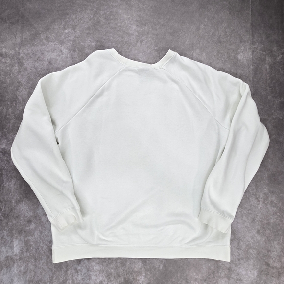 Nike Sportswear Essential Fleece Pullover Sweatshirt - Picture 7 of 13